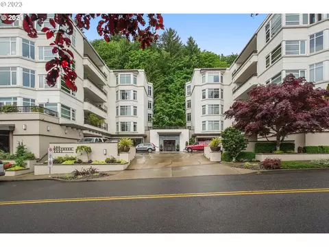 2445 NW Westover Rd #216, Portland, OR 97210