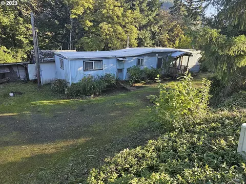 1230 N Second St, Drain, OR 97435