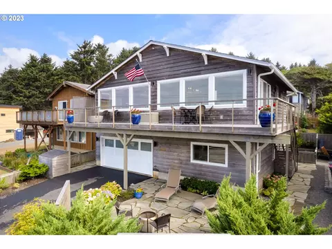 2939 S Hemlock St, Cannon Beach, OR 97110