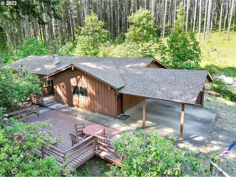 87058 Territorial Hwy, Veneta, OR 97487