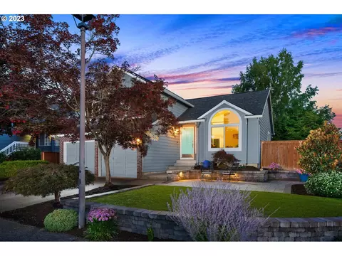 15980 NW Telshire Dr, Beaverton, OR 97006