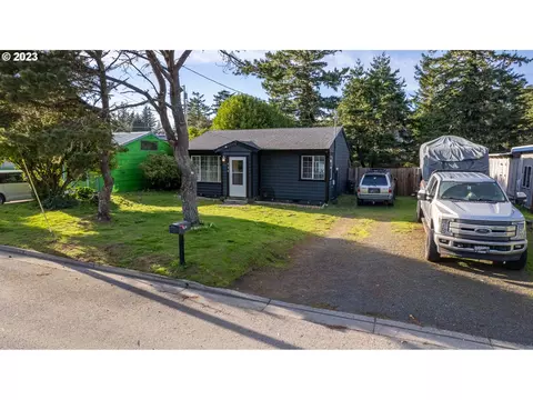 624 N Cammann St, Coos Bay, OR 97420