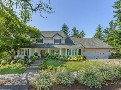 1580 Cambridge Dr, Salem, OR 97302
