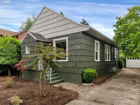 6718 SE Steele St, Portland, OR 97206