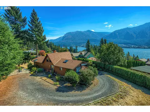 523 NE Oak St, Stevenson, WA 98648