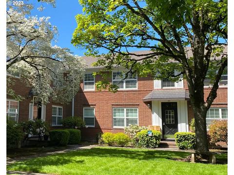 310 E 12th St #B, Vancouver, WA 98660