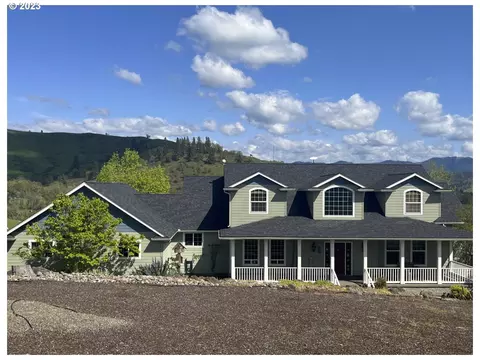 350 Temple Brown Rd, Roseburg, OR 97470