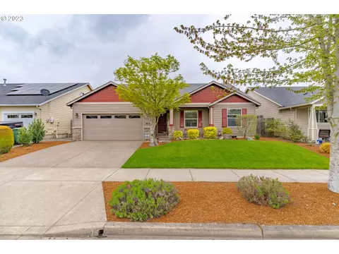 2755 Baines Blvd, Hubbard, OR 97032