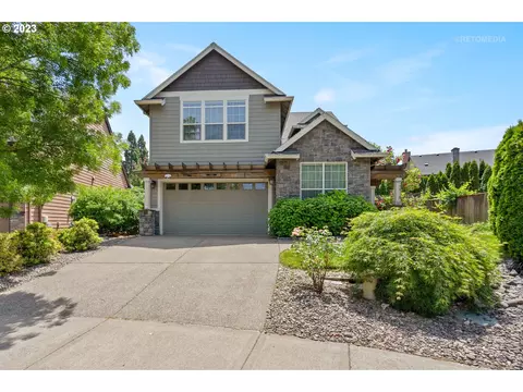 1384 SE 68th Ave, Hillsboro, OR 97123