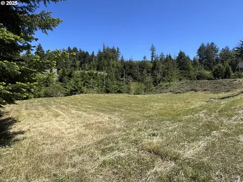 2249 Timberline Dr # 24, Coos Bay, OR 97420
