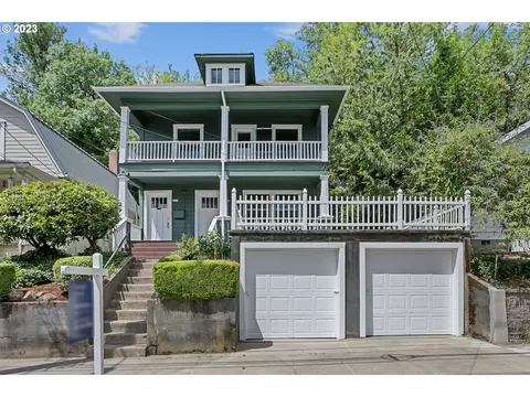 5515 S Corbett Ave, Portland, OR 97239