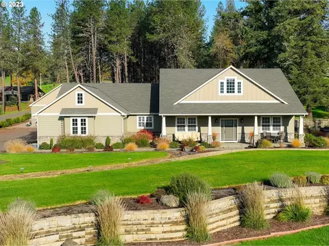 533 Jasmine Way, Roseburg, OR 97471