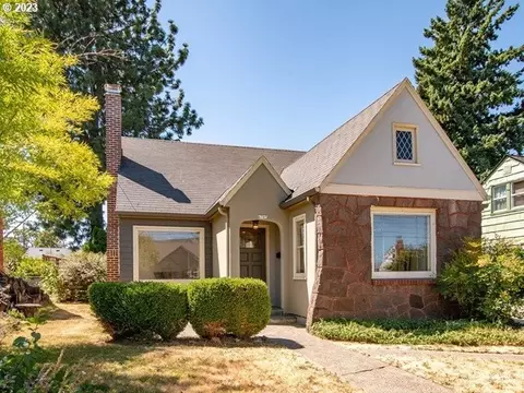 6705 N Commercial Ave, Portland, OR 97217