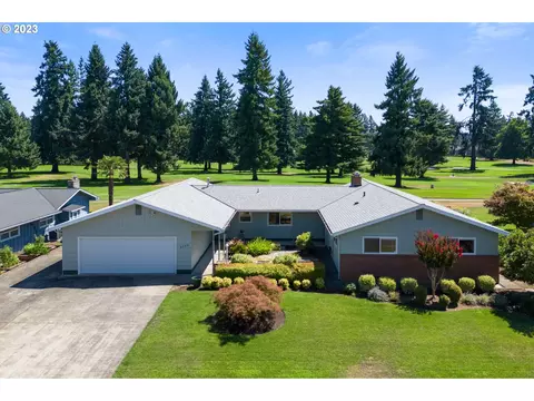 2144 N Country Club Dr, Canby, OR 97013