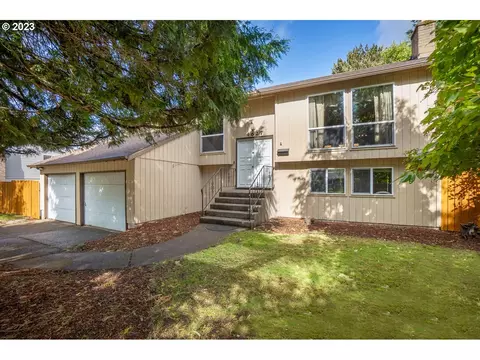 4627 SE Rhodesa St, Milwaukie, OR 97222