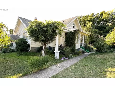1202 M Ave, La Grande, OR 97850