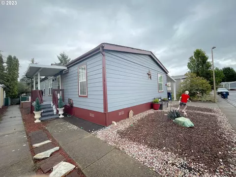 1699 N Terry St #115, Eugene, OR 97402