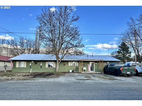 1601 Orchard St, Cove, OR 97824