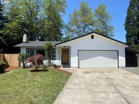 666 70th St, Springfield, OR 97478