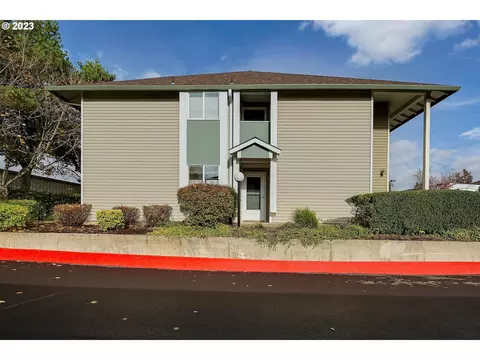 4776 W Powell Blvd #119, Gresham, OR 97030