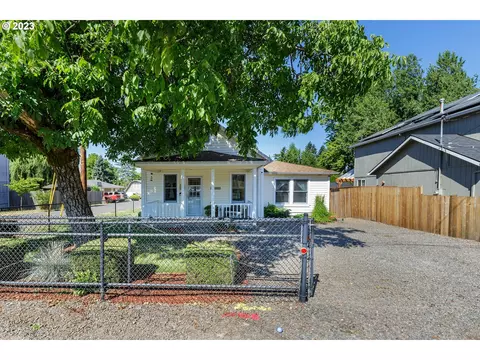16427 Hiram Ave, Oregon City, OR 97045