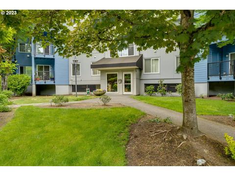 8720 SW Tualatin Rd #106, Tualatin, OR 97062