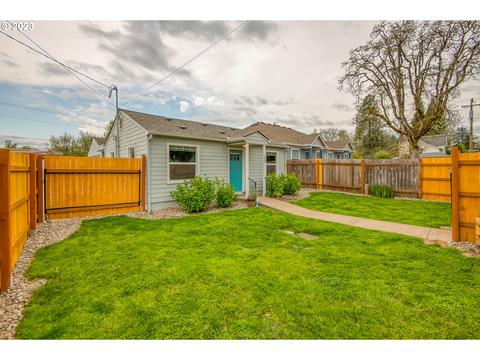 734 SW Gilson, Mcminnville, OR 97128
