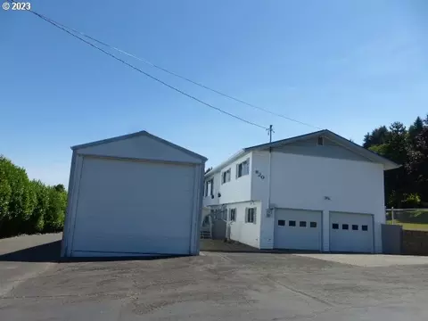 820 Bellevue Dr, Reedsport, OR 97467
