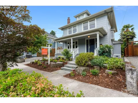 1023 SE 14th Ave, Portland, OR 97214