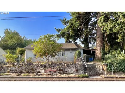 4003 E 14th St, Vancouver, WA 98661