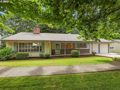 5975 SW Chestnut Ave, Beaverton, OR 97005