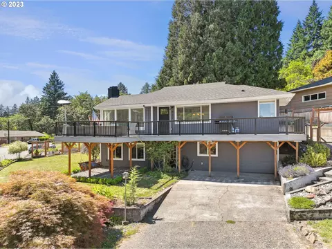 427 NE Province Dr, Camas, WA 98607