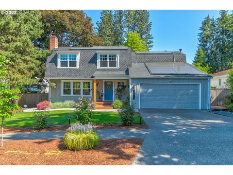 14815 SW Carolwood Dr, Beaverton, OR 97007