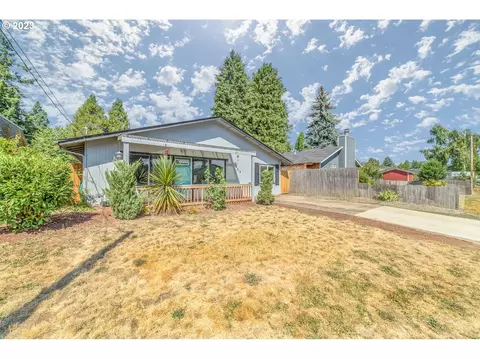 312 S 52nd Pl, Springfield, OR 97478