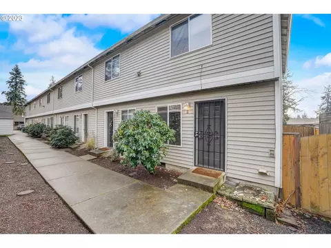 211 SE 126th Ave #9, Portland, OR 97233