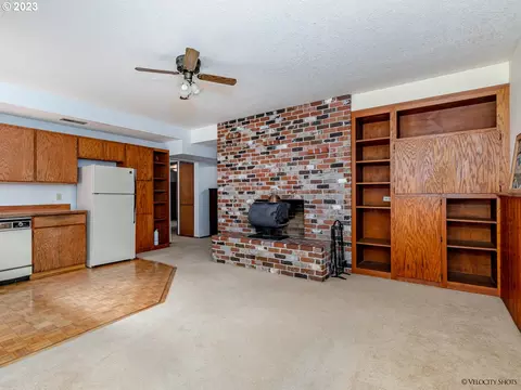 Living - 35170 SE Highway 211, Boring, OR 97009 photo 5 of 5