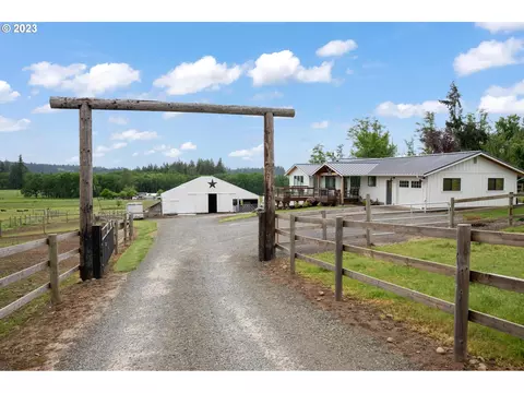 32877 S Wright Rd, Molalla, OR 97038