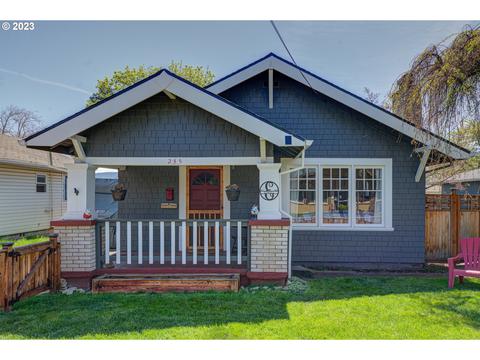 235 E Hereford St, Gladstone, OR 97027 photo 1