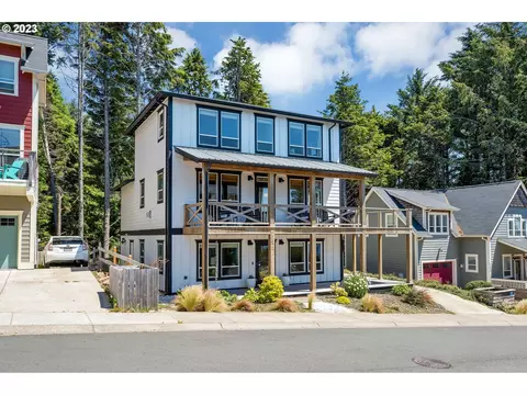 2472 SW Dune Ave, Lincoln City, OR 97367