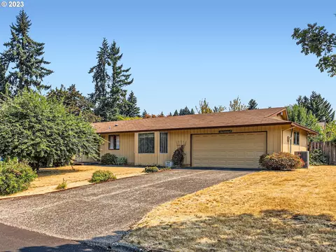 18900 Shenandoah Dr, Oregon City, OR 97045