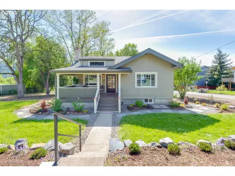 9848 N Edison St, Portland, OR 97203