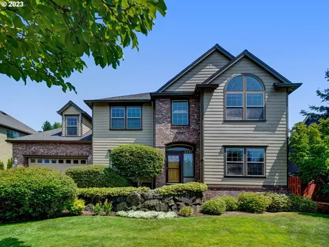 3291 Ridge Pointe Dr, Forest Grove, OR 97116