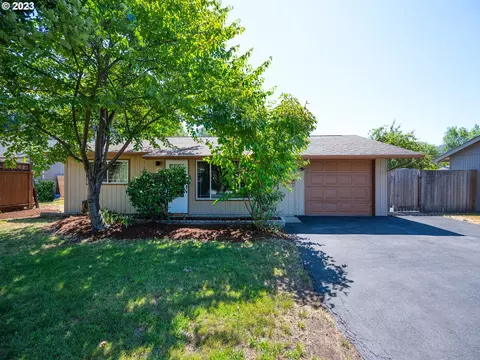 820 E 35th Ave, Eugene, OR 97405