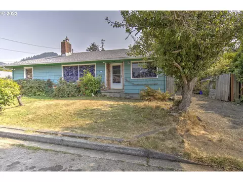 94186 10th St, Gold Beach, OR 97444
