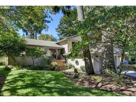 17385 SW Thistlebrook Ct, Portland, OR 97224