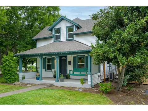 341 NW 11th St, Mcminnville, OR 97128