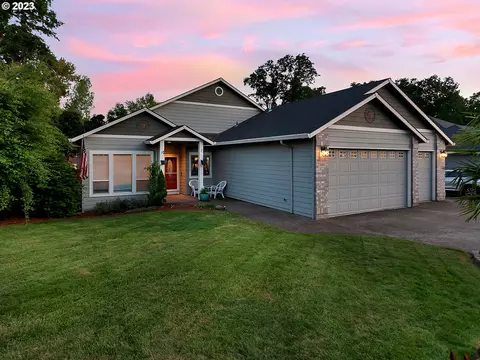 1760 Toliver Rd, Molalla, OR 97038