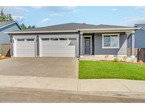 1554 NE Shell Rock Dr, Estacada, OR 97023
