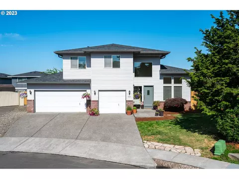 3585 SW Eastwood Pl, Gresham, OR 97080