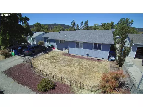 229 Camas Ct, Sutherlin, OR 97479